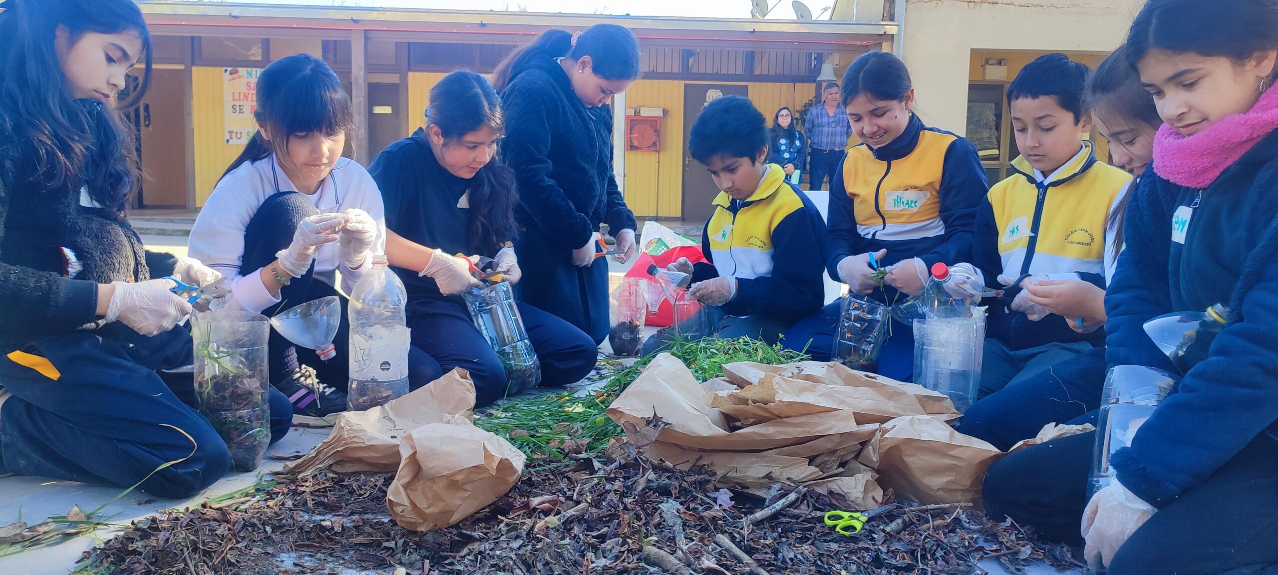 Programa de educación ambiental “Seamos Solución” renueva su compromiso en escuelas de Colchagua y Rancagua