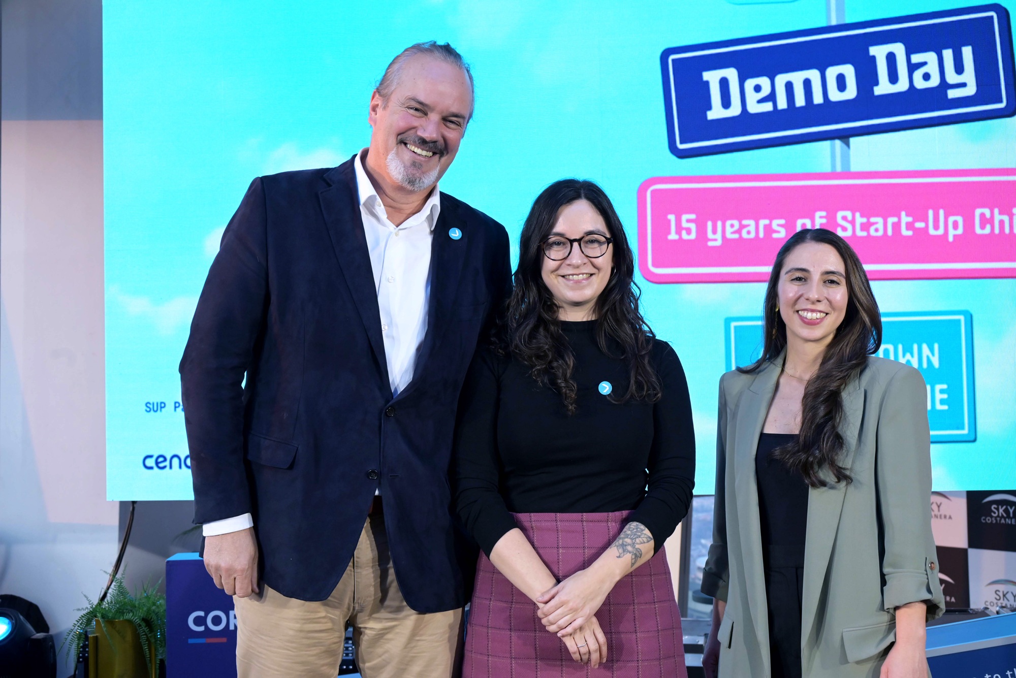 PhageLab y Lab4U fueron reconocidas en Demo Day de los 15 años de Start-Up Chile